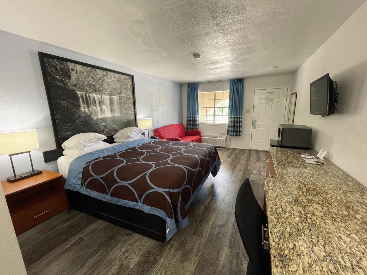 Super 8 By Wyndham - Canton, Texas Luaran gambar