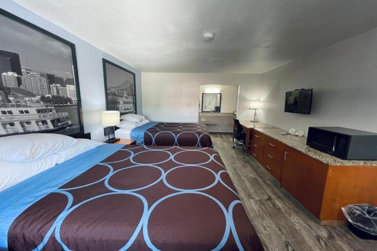 Super 8 By Wyndham - Canton, Texas Luaran gambar