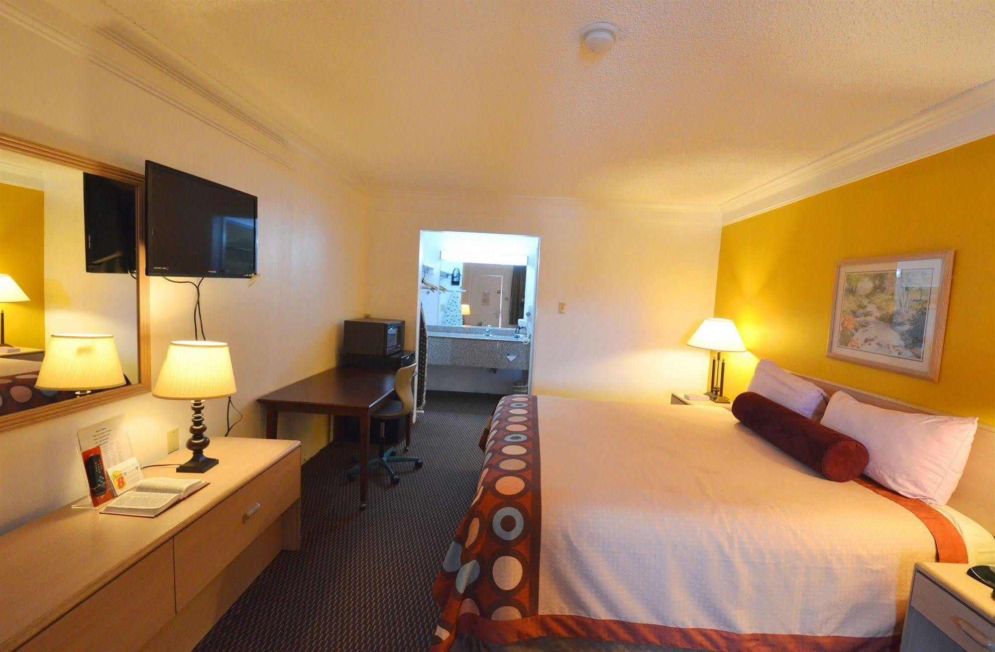 Super 8 By Wyndham - Canton, Texas Luaran gambar